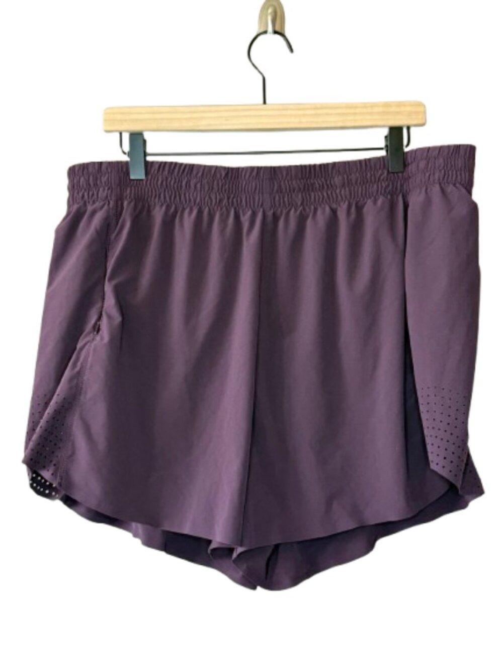 Women's Plus 1X Athleta Hustle 3” Shorts Dark Purple Athletic Running Shorts